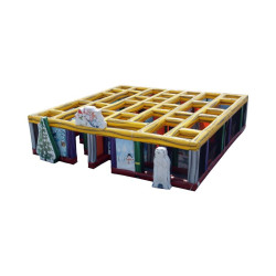 Inflatable Winter Maze